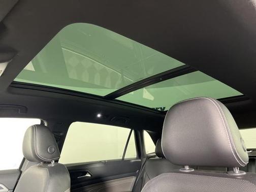 2022 Volkswagen Atlas Cross Sport 3.6L V6 SEL Premium R-Line