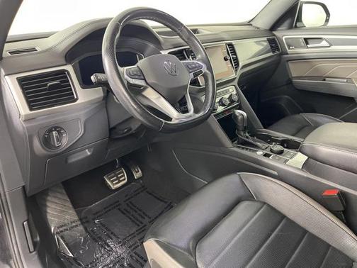 2022 Volkswagen Atlas Cross Sport 3.6L V6 SEL Premium R-Line