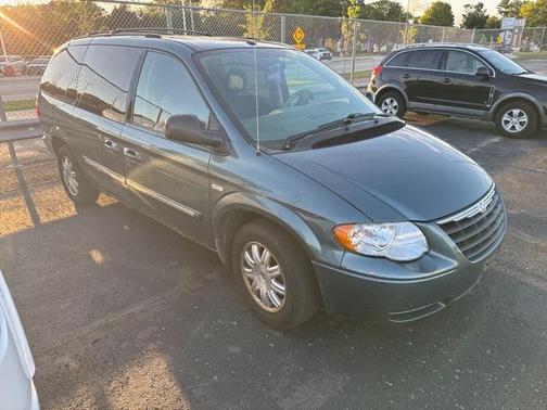 2007 Chrysler Town & Country Touring