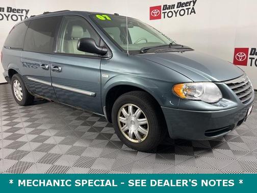 2007 Chrysler Town & Country Touring
