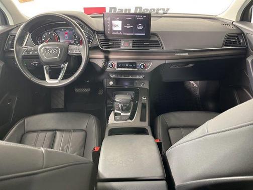 Glacier White 2023 Audi Q5 45 S line Premium