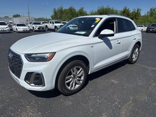 Glacier White 2023 Audi Q5 45 S line Premium
