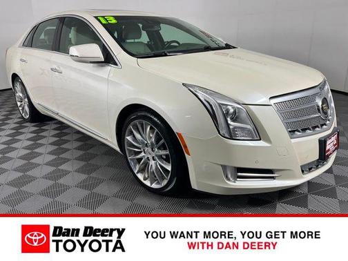 White Diamond Clearcoat 2013 Cadillac XTS Platinum
