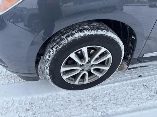 2013 Nissan Pathfinder SL