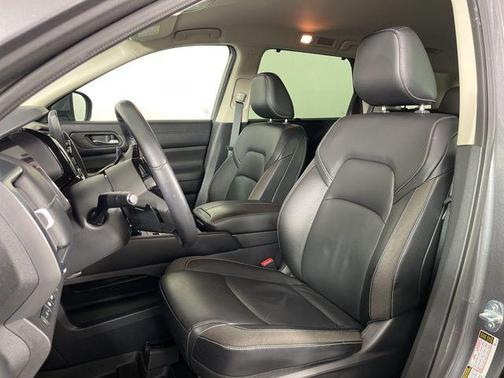 2024 Nissan Pathfinder SL 4WD