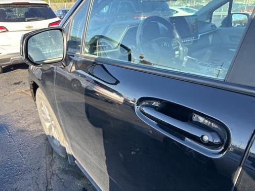 2023 Toyota Sienna LE