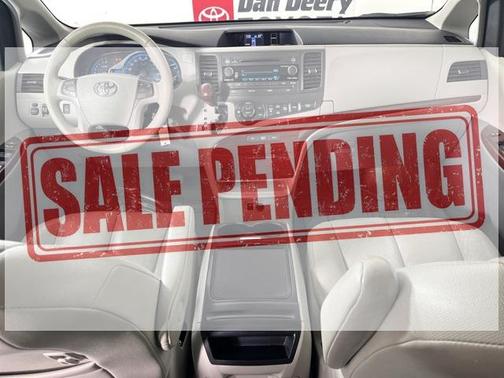 2013 Toyota Sienna XLE
