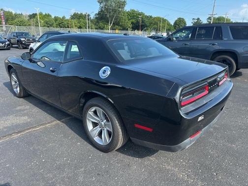 2016 Dodge Challenger SXT