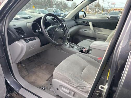 2010 Toyota Highlander SE