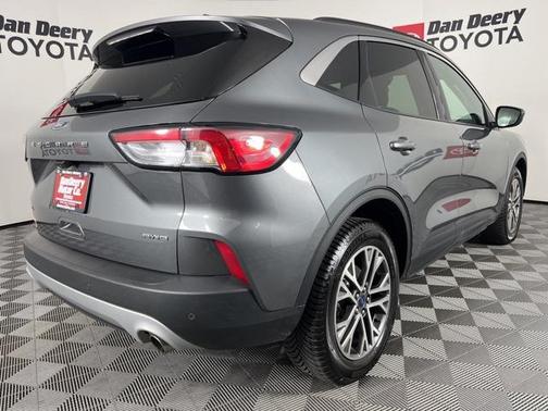 2022 Ford Escape SEL