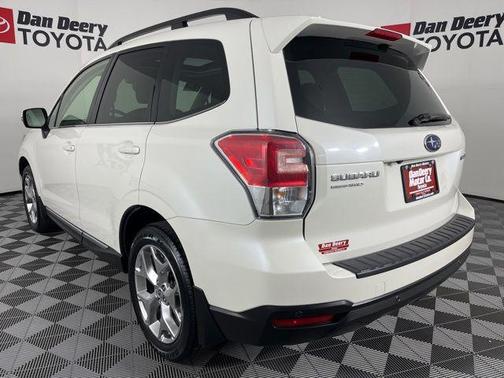 Crystal White Pearl 2018 Subaru Forester 2.5i Touring