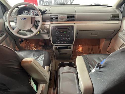 2004 Ford Freestar SE