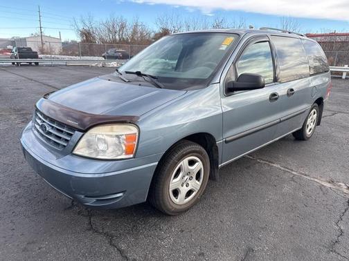 2004 Ford Freestar SE