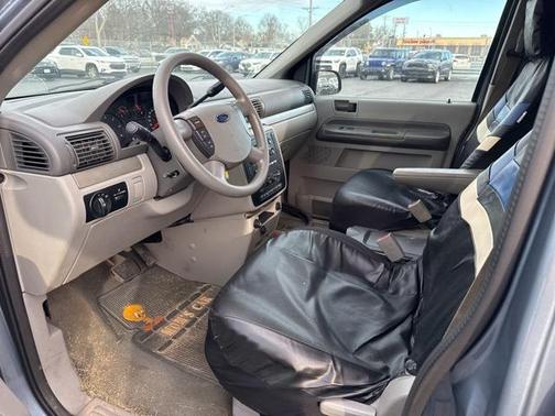 2004 Ford Freestar SE