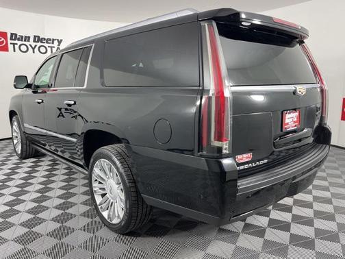 2018 Cadillac Escalade ESV Platinum