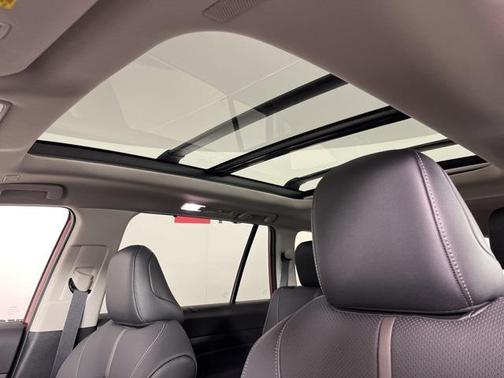 2025 Toyota Grand Highlander Platinum