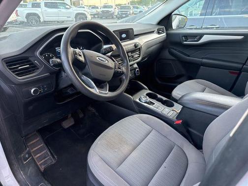 Oxford White 2022 Ford Escape S