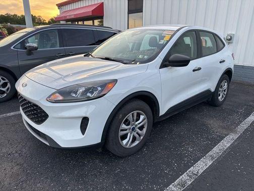 Oxford White 2022 Ford Escape S