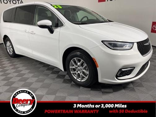 2023 Chrysler Pacifica Touring-L