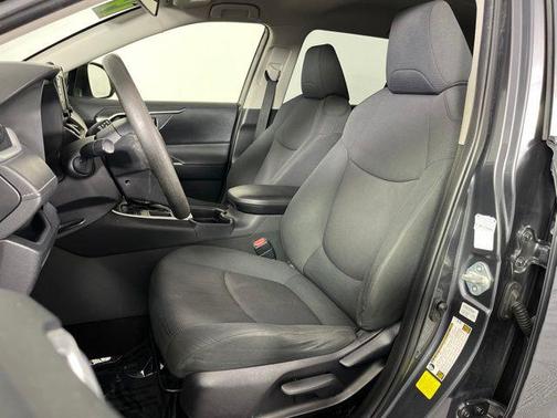 Magnetic Gray Metallic 2019 Toyota RAV4 LE