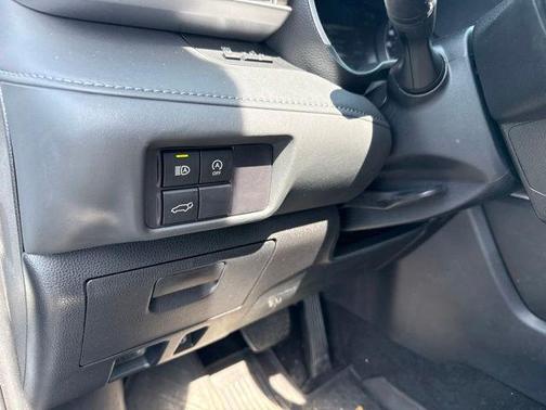 Moon Dust 2023 Toyota Highlander XLE
