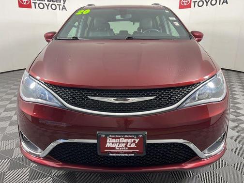 Velvet Red Pearlcoat 2020 Chrysler Pacifica Touring-L Plus