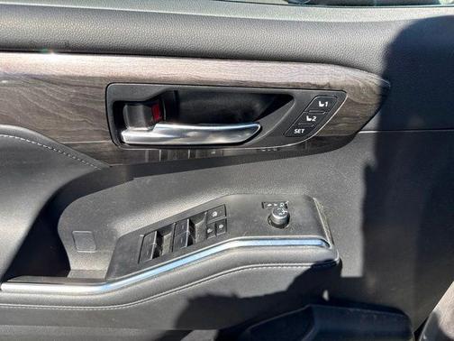 Magnetic Gray Metallic 2024 Toyota Highlander Limited