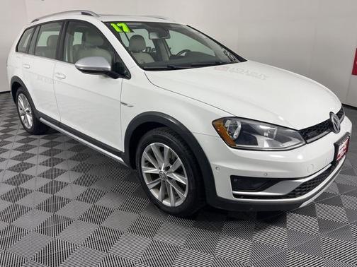 2017 Volkswagen Golf Alltrack TSI SE