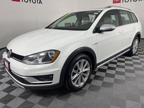 2017 Volkswagen Golf Alltrack TSI SE