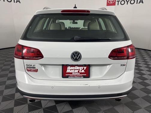 2017 Volkswagen Golf Alltrack TSI SE