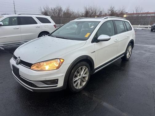 2017 Volkswagen Golf Alltrack TSI SE