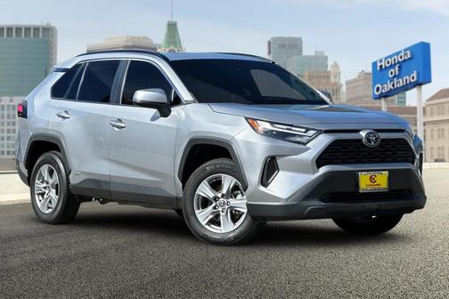 2022 Toyota RAV4 Hybrid XLE