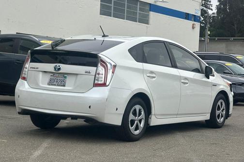 Blizzard Pearl 2015 Toyota Prius Four