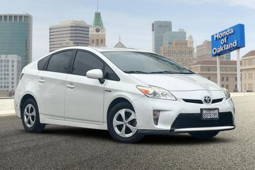 Blizzard Pearl 2015 Toyota Prius Four