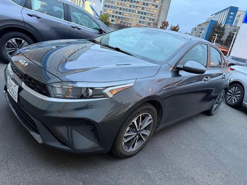 2023 Kia Forte LXS