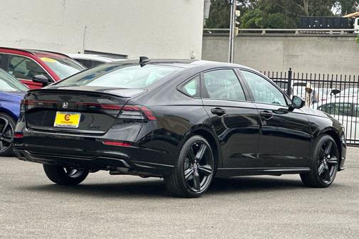 Crystal Black Pearl 2026 Honda Accord Hybrid Sport-L