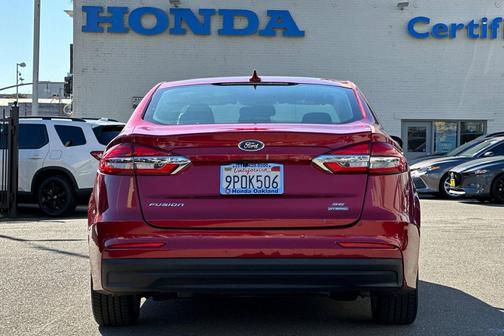 2020 Ford Fusion Hybrid SE