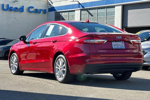 2020 Ford Fusion Hybrid SE