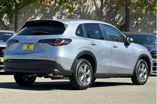 2026 Honda HR-V LX