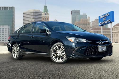 2017 Toyota Camry SE