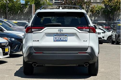 2023 Toyota RAV4 XLE