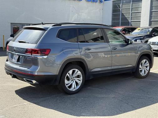2022 Volkswagen Atlas 3.6L SE w/Technology