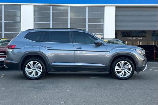 2022 Volkswagen Atlas 3.6L SE w/Technology