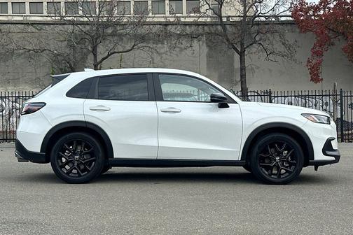 2023 Honda HR-V 2WD Sport