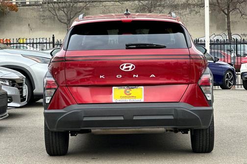 2024 Hyundai KONA SEL