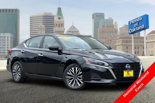 Super Black 2024 Nissan Altima 2.5 SV