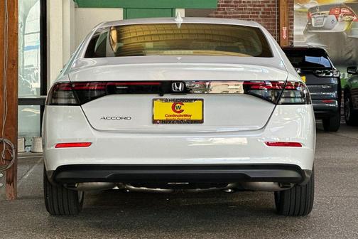 2025 Honda Accord LX 1.5T