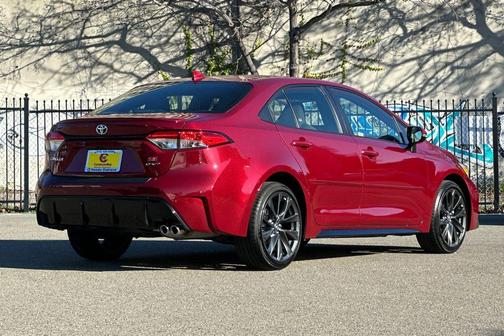 2025 Toyota Corolla Hybrid SE