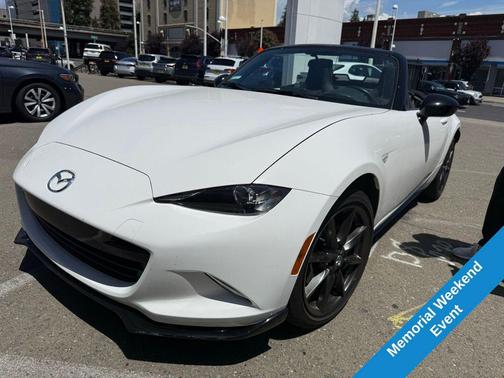 Arctic White 2016 Mazda MX-5 Miata Club