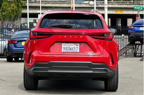 2022 Lexus NX 350h Premium